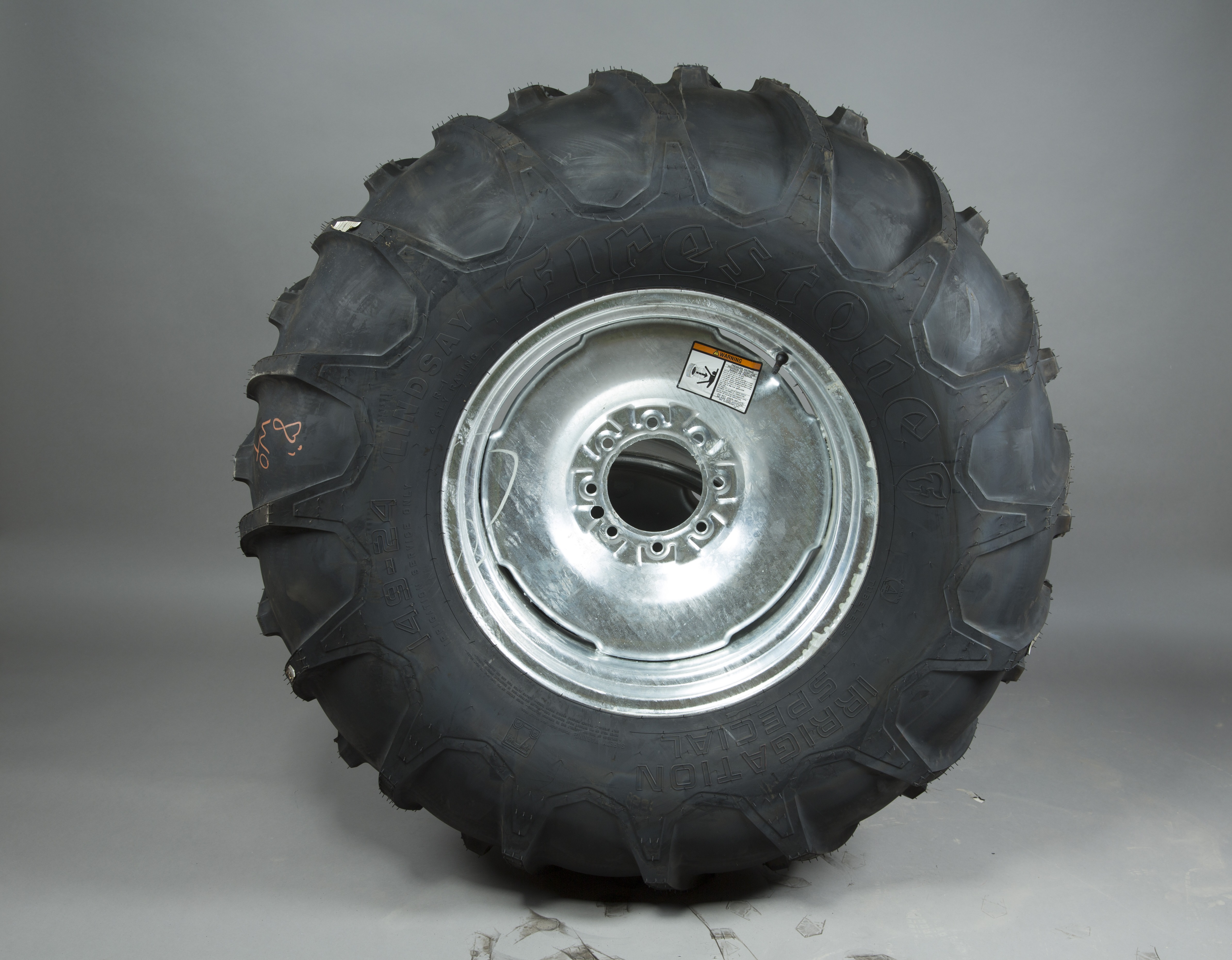 TIRES & WHEELS GALVANIZED